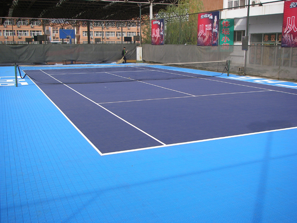 悬浮拼装地板网球场